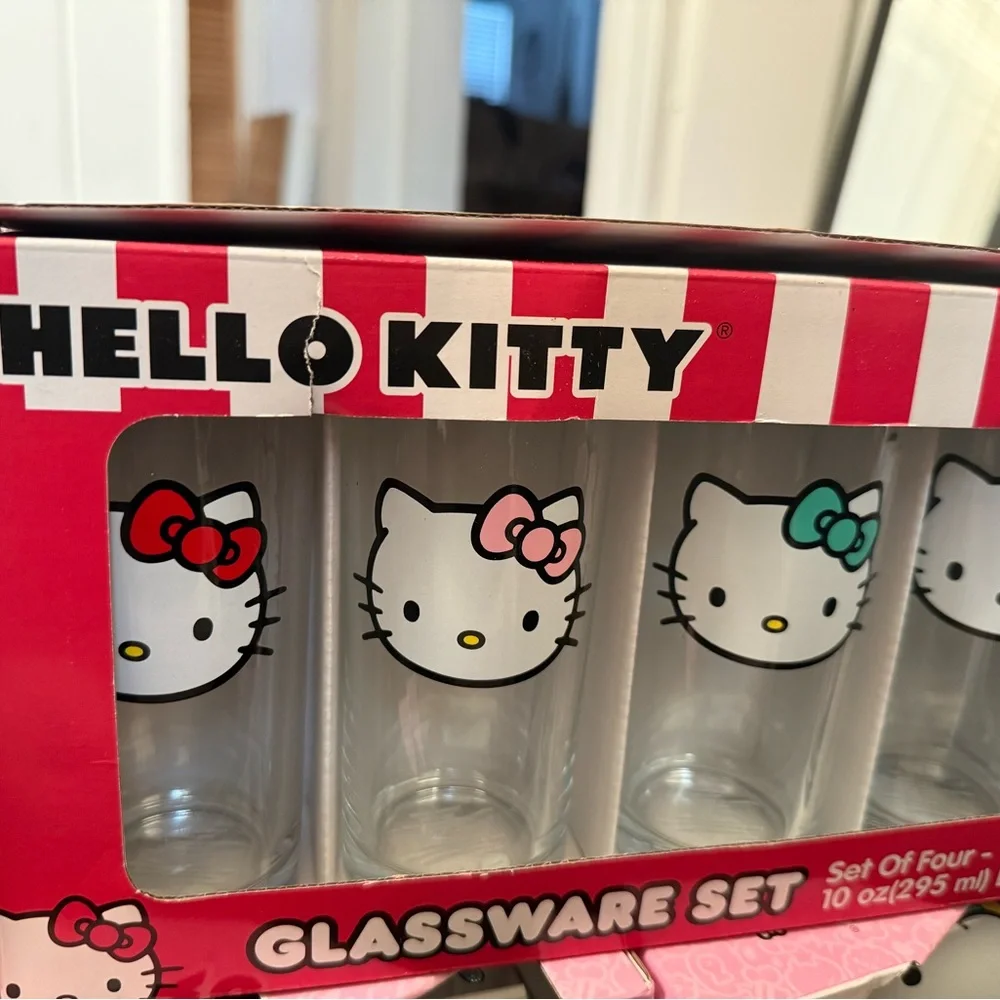 Hello Kitty Glassware Set of 4 | Clear Sanrio Cups | New in Box